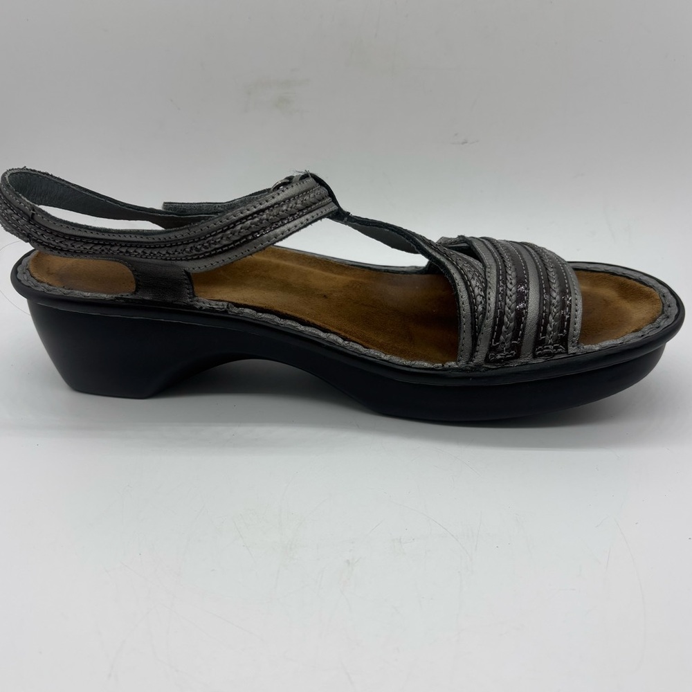 Naot Nara Sterling Silver Textured Leather Open Toe Sandal Sz EU 39 US 8-8.5
